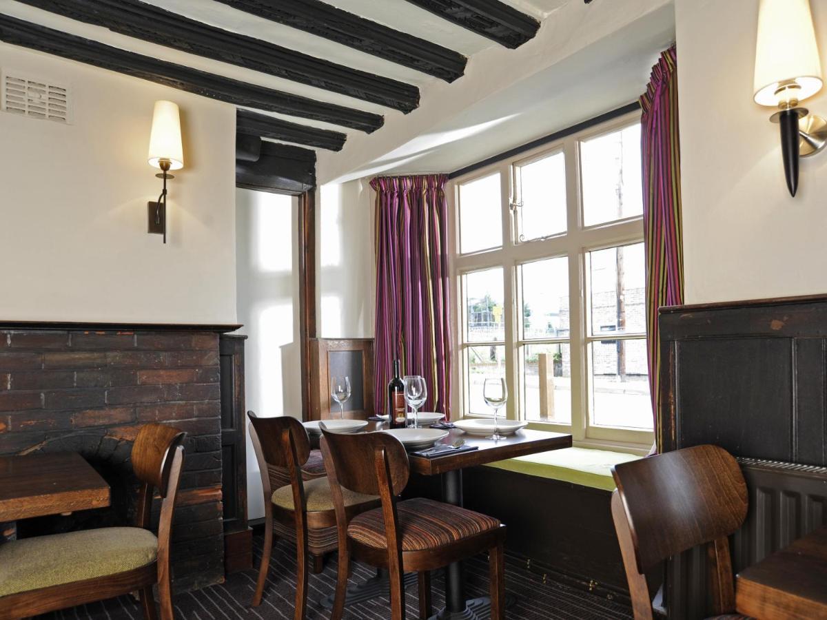 The Red Lion Hotel Whittlesford エクステリア 写真