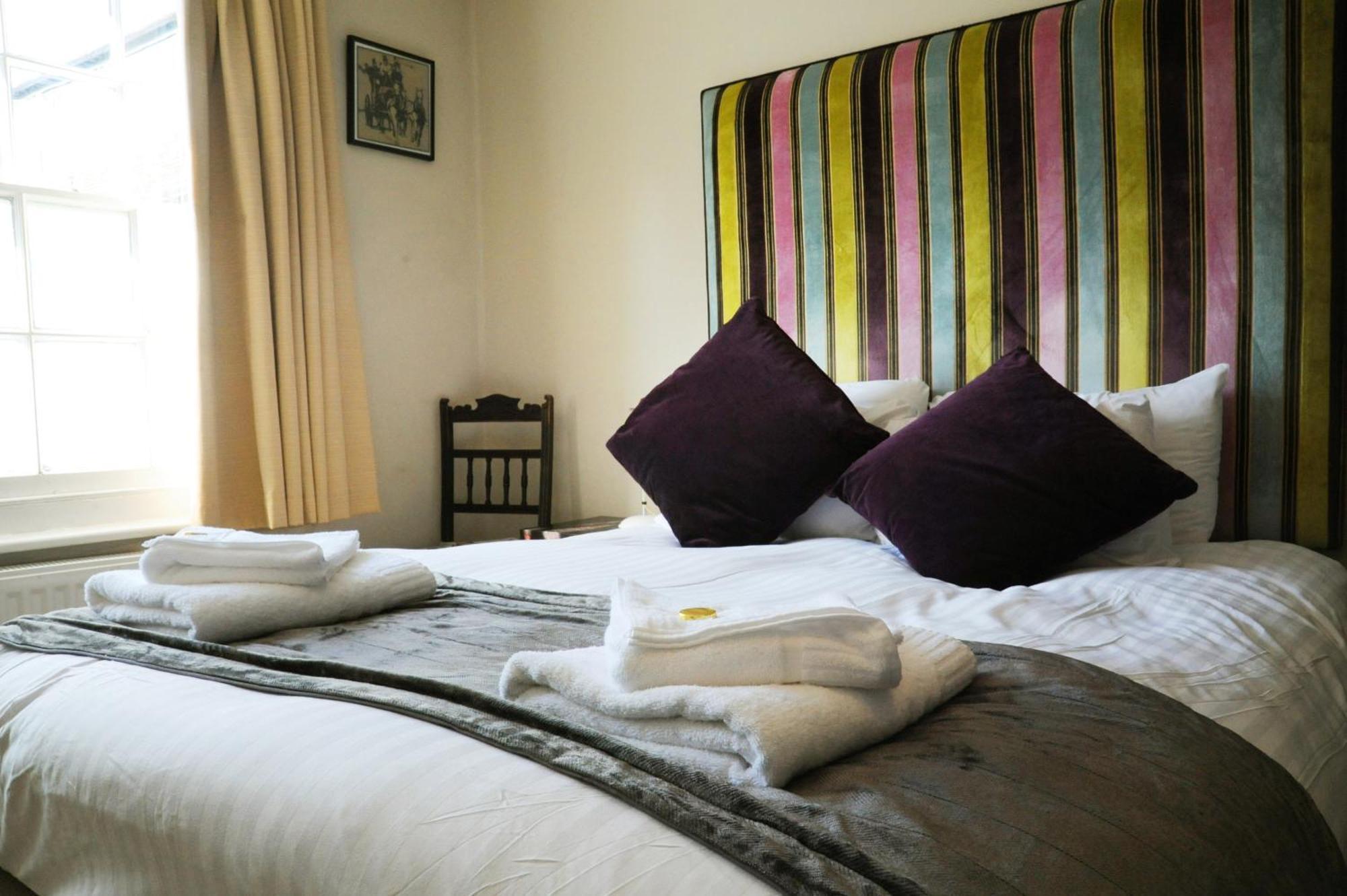 The Red Lion Hotel Whittlesford エクステリア 写真