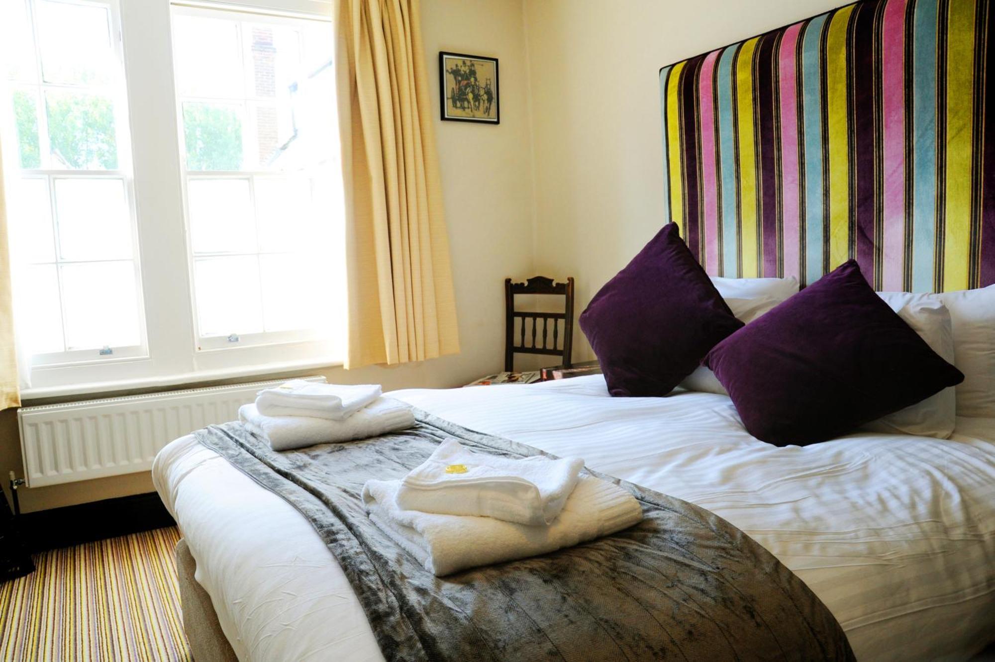 The Red Lion Hotel Whittlesford エクステリア 写真
