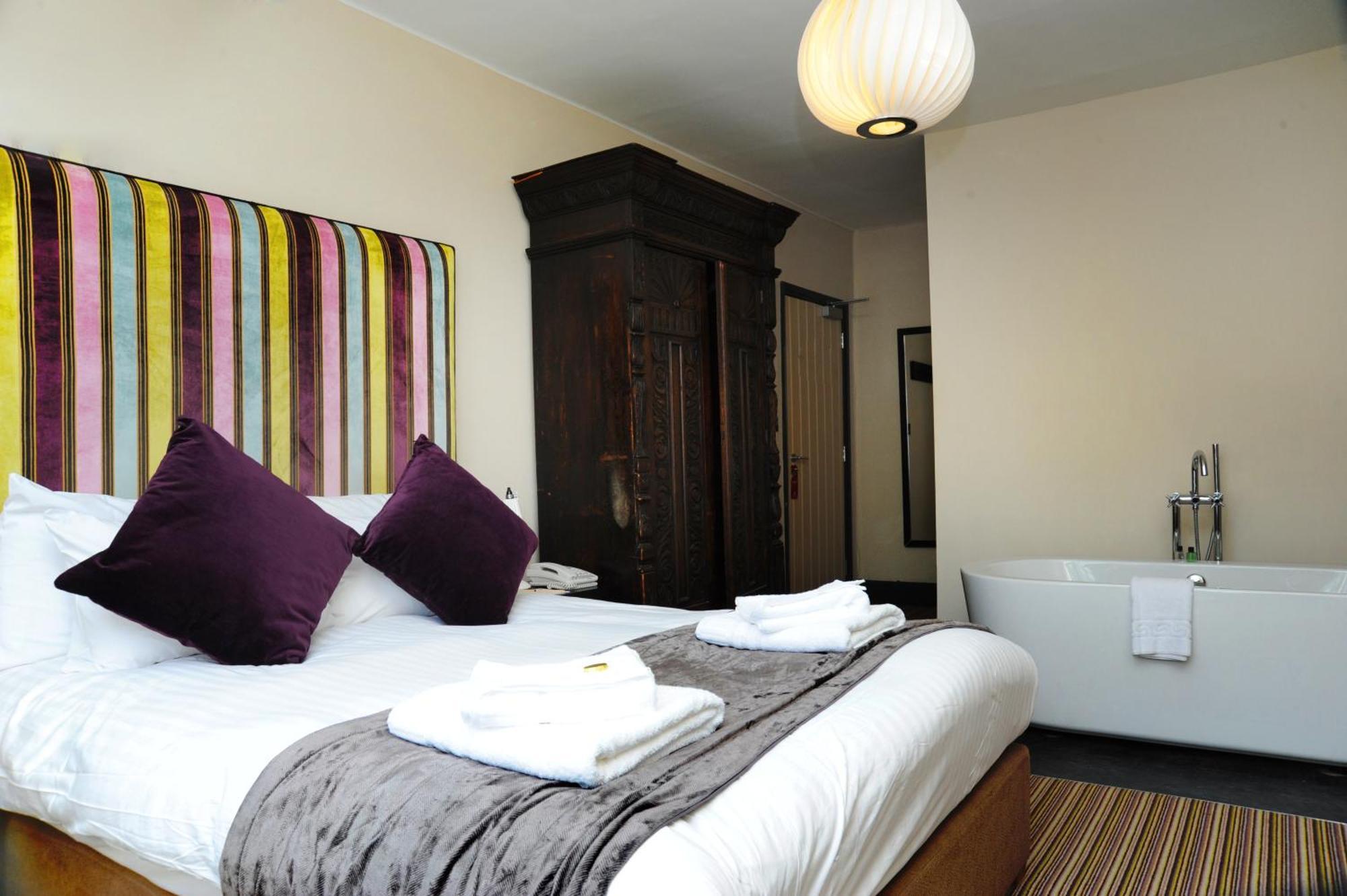 The Red Lion Hotel Whittlesford エクステリア 写真