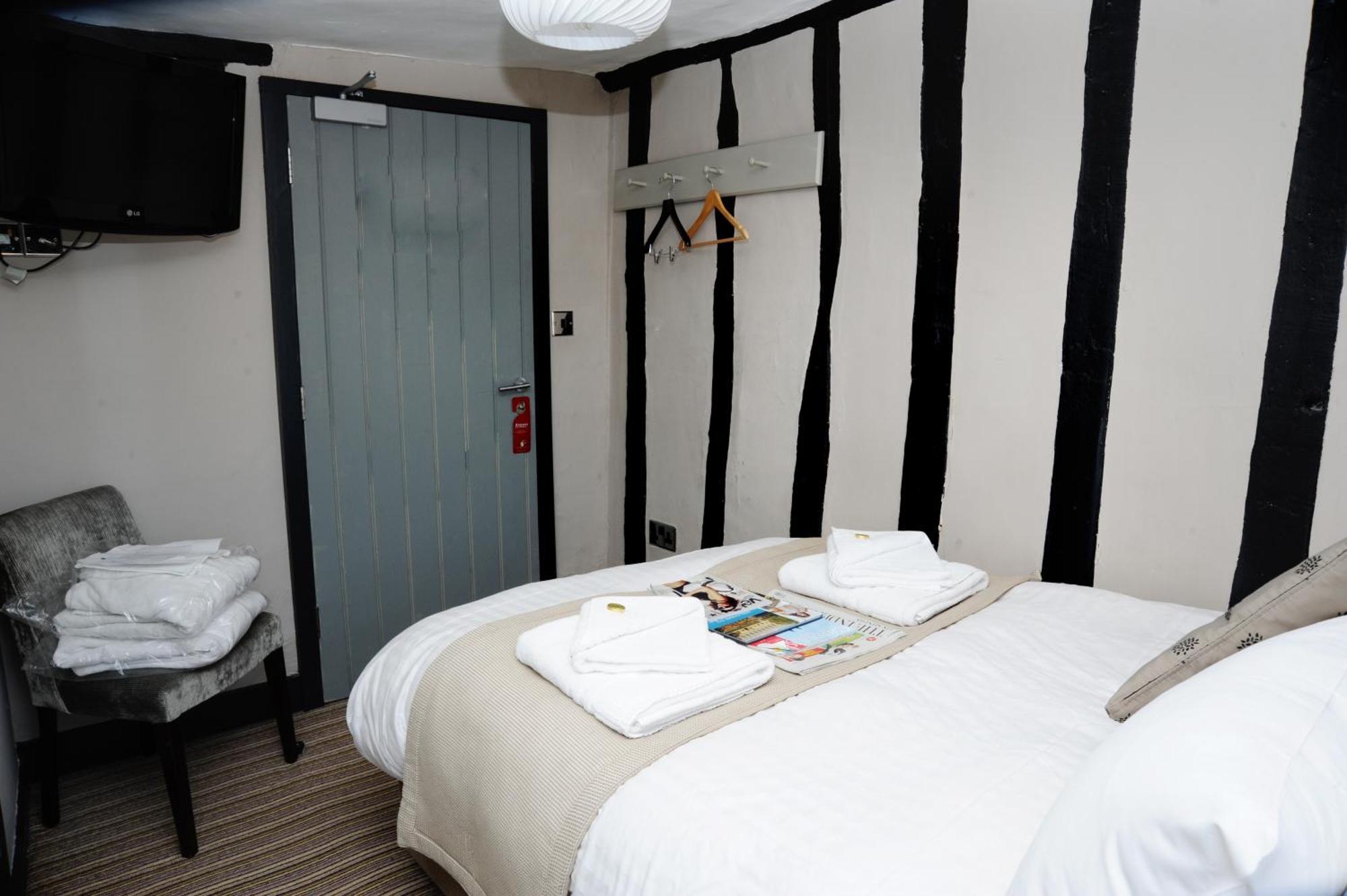 The Red Lion Hotel Whittlesford エクステリア 写真