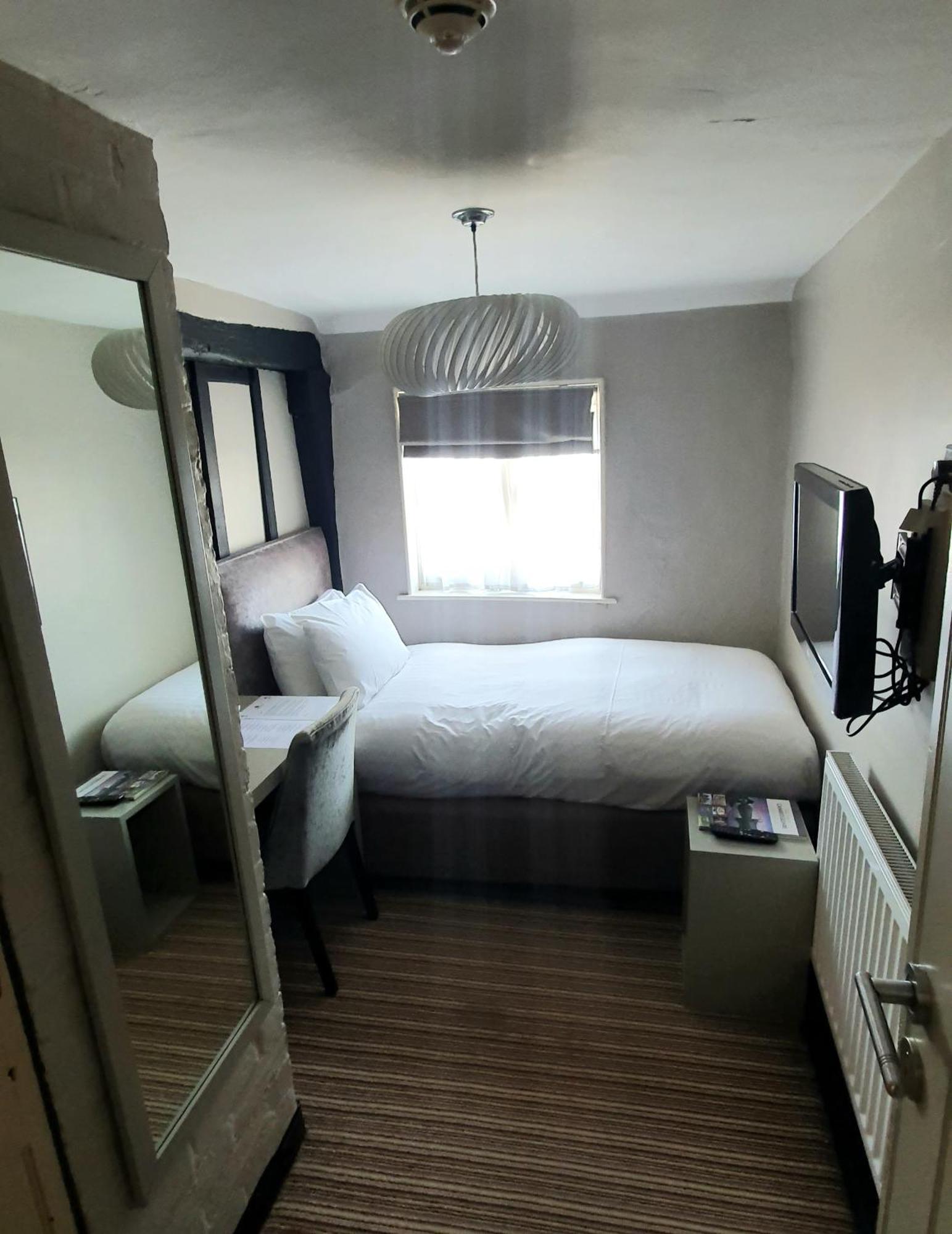 The Red Lion Hotel Whittlesford エクステリア 写真