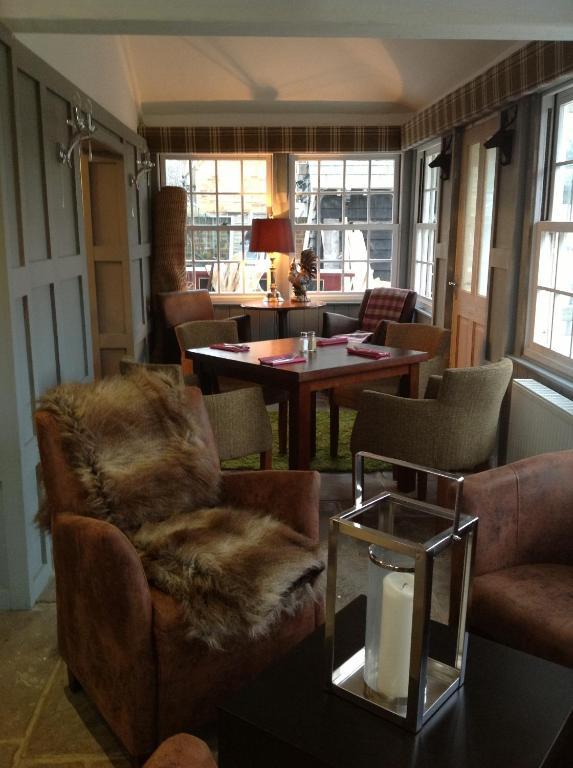 The Red Lion Hotel Whittlesford エクステリア 写真